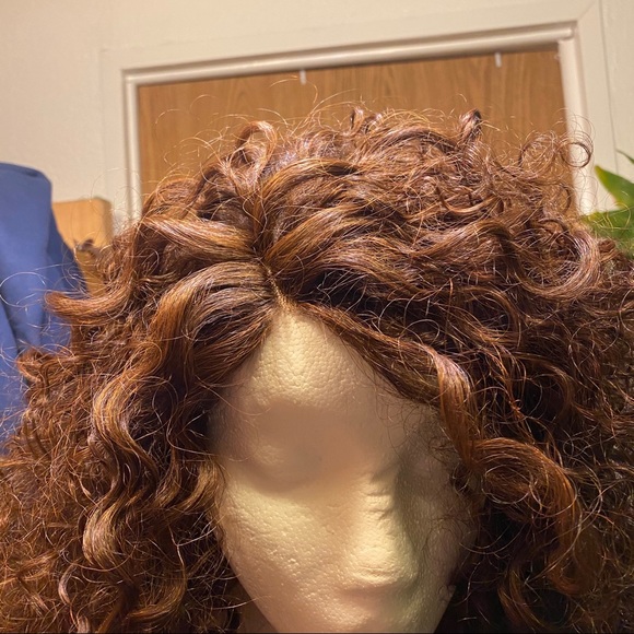 LACE FRONT - Picture 5 of 11